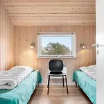 Pet Friendly In With Sauna بيت للعطل